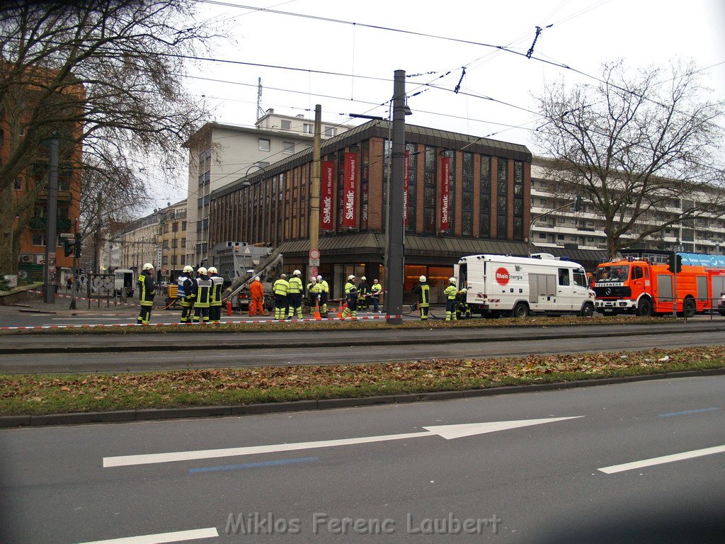 Gasaustritt Koeln Mitte Hahnenstr    P077.JPG